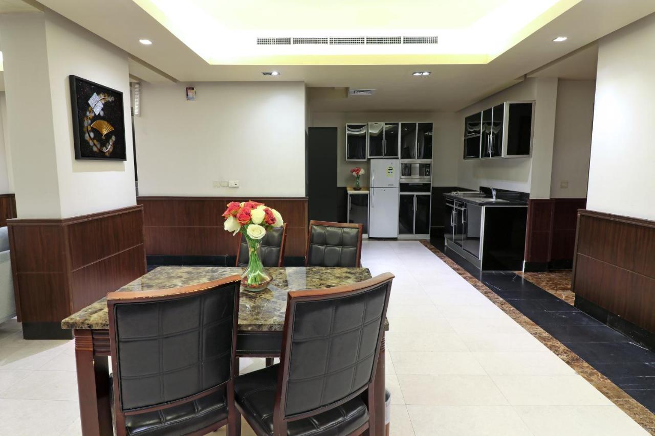 Orans Suites 4 เจดดาห์ ภายนอก รูปภาพ