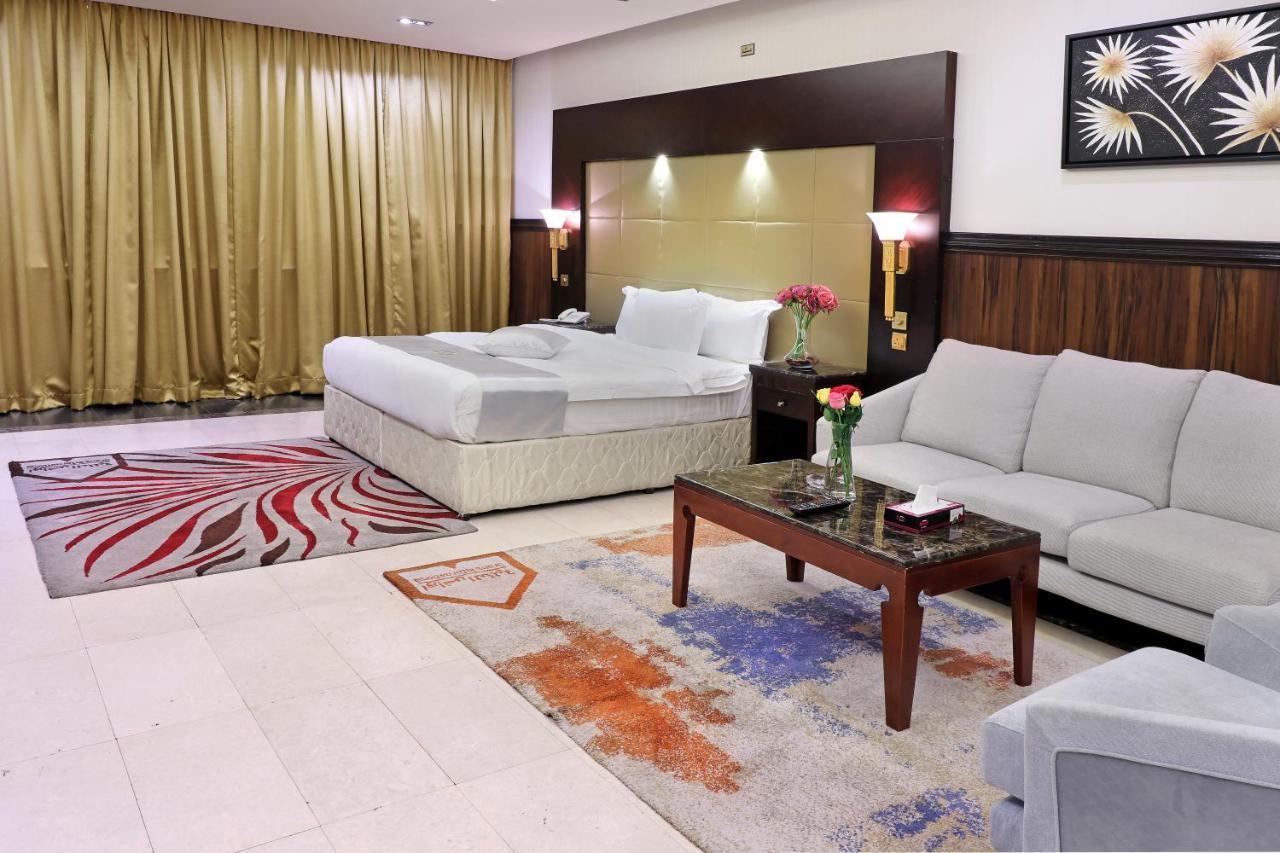 Orans Suites 4 เจดดาห์ ภายนอก รูปภาพ